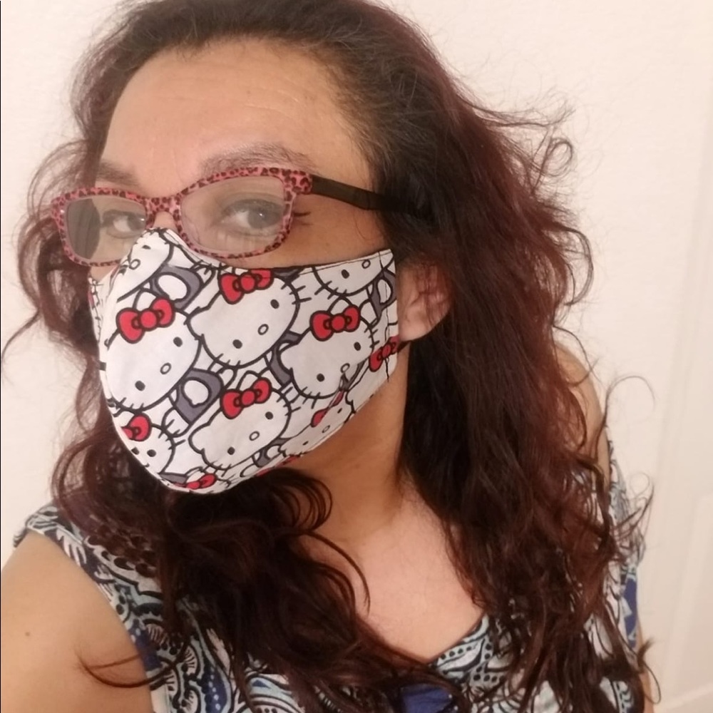 HELLO KITTY FACE MASK